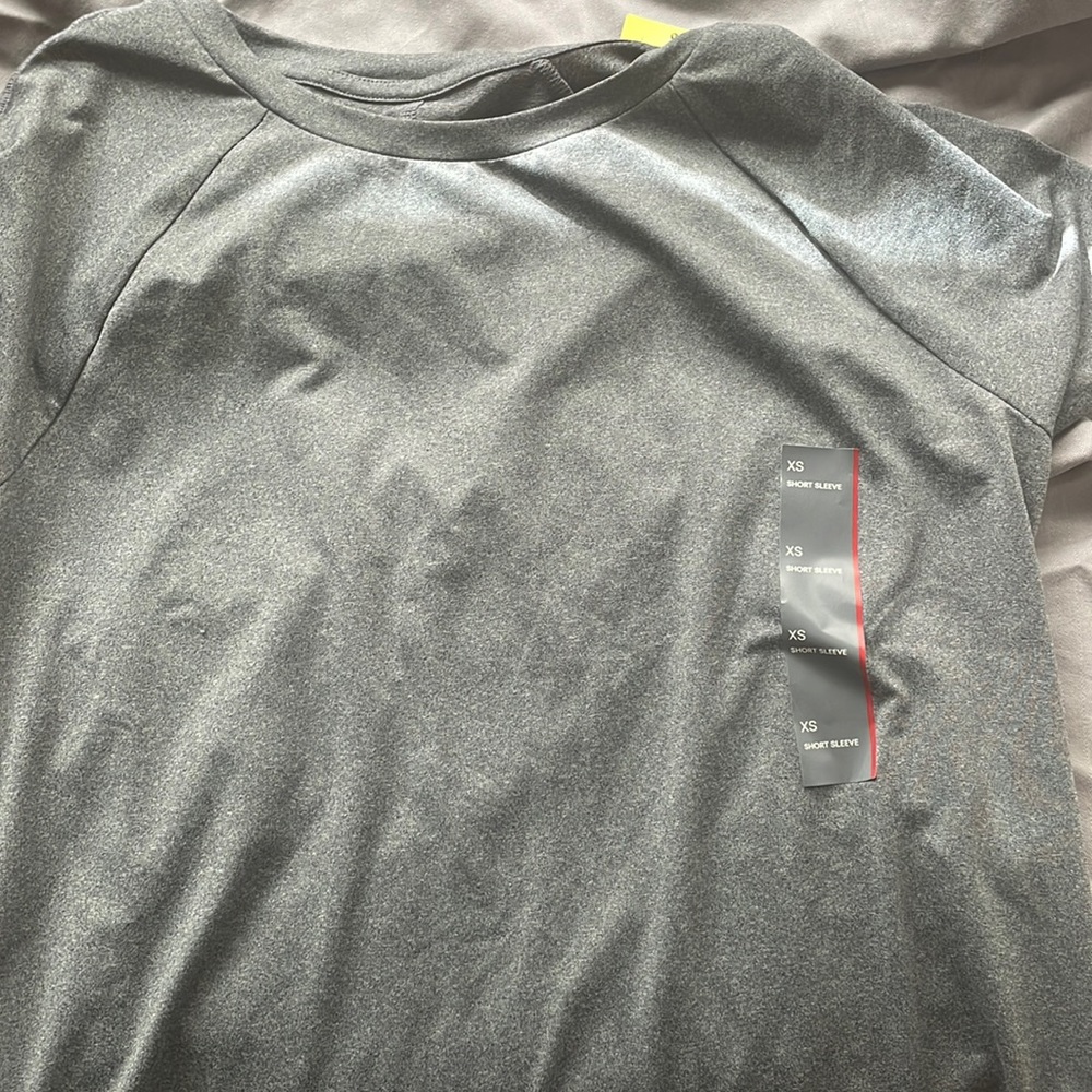 Work out top/tee-shirt
